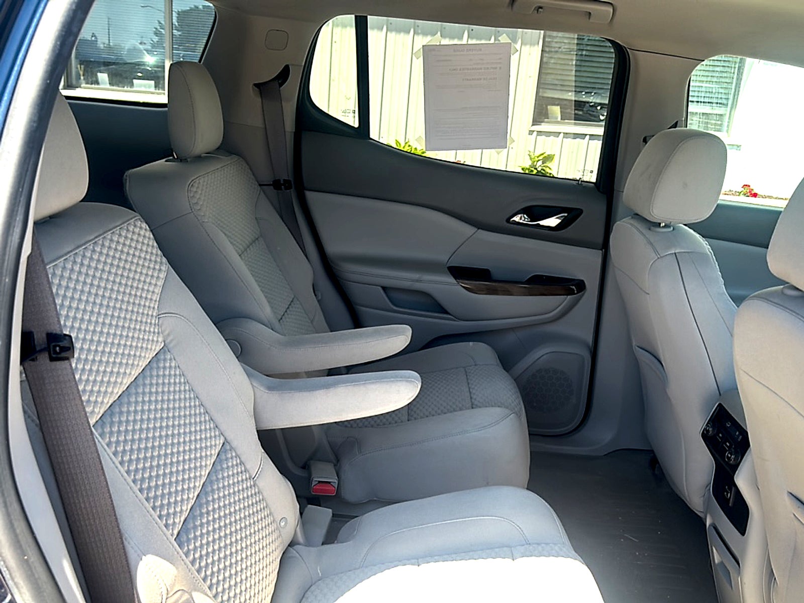 2017 GMC Acadia SLE