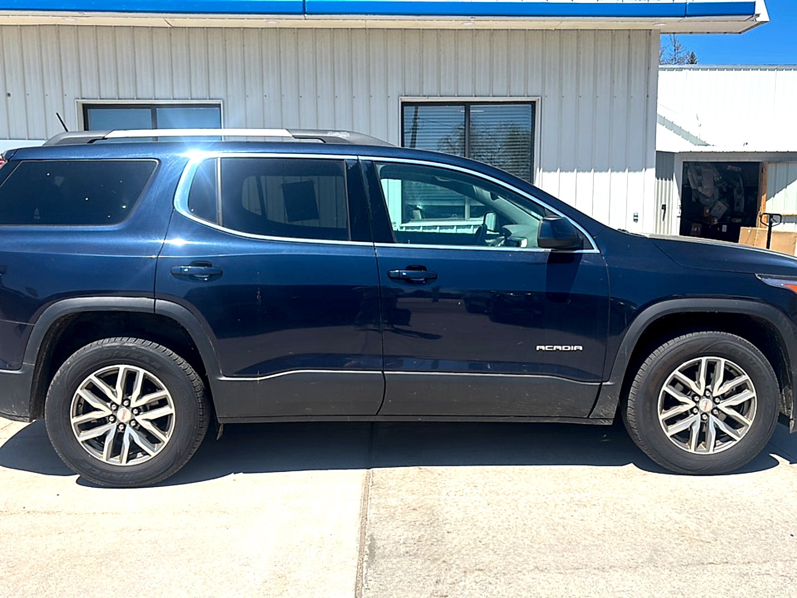 2017 GMC Acadia SLE